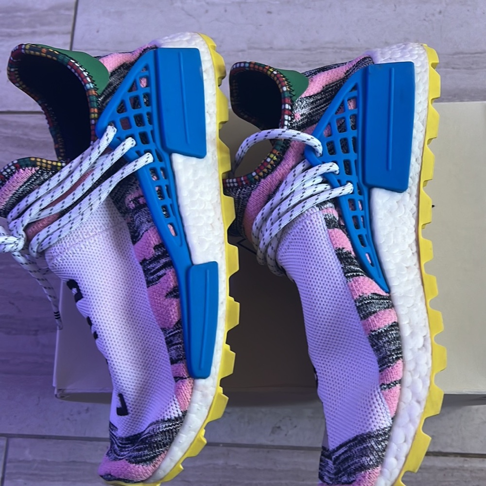 Adidas - Picture 4 of 6